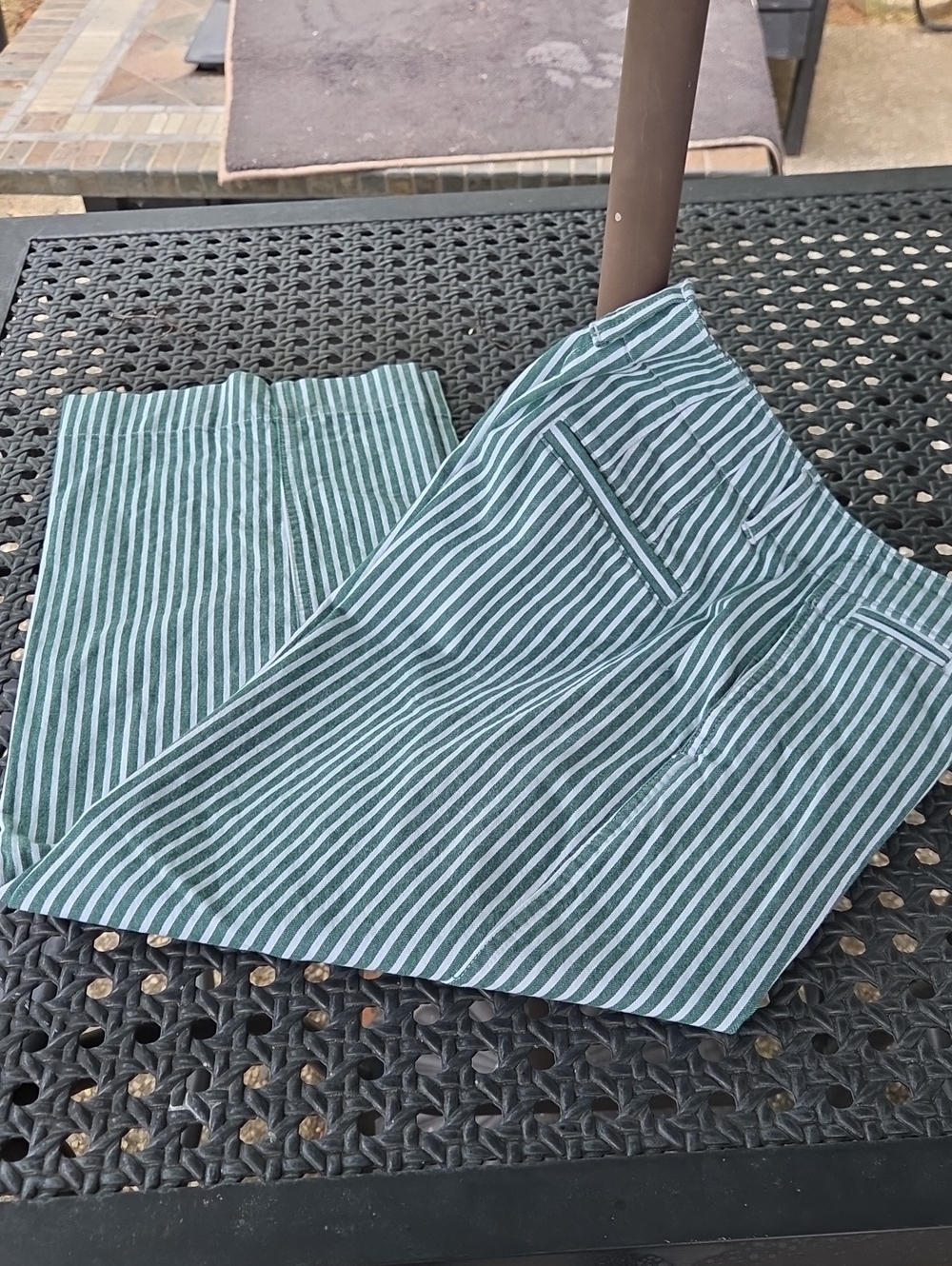 Talbot's 4 Petite Green & White Striped Wide Leg Crop Pants, Sretch Cotton